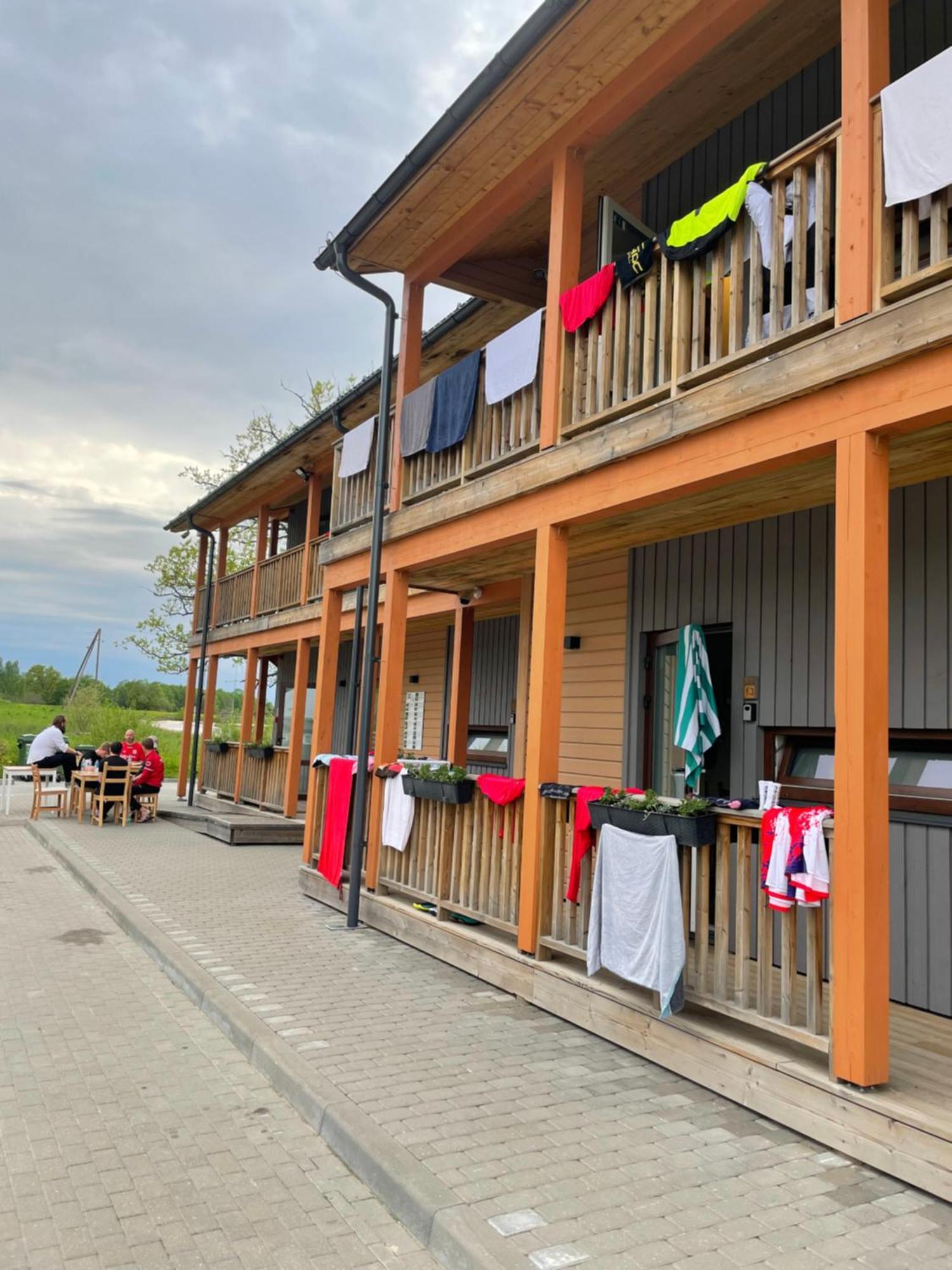 Bestes Apartamenti Koceni Exteriör bild